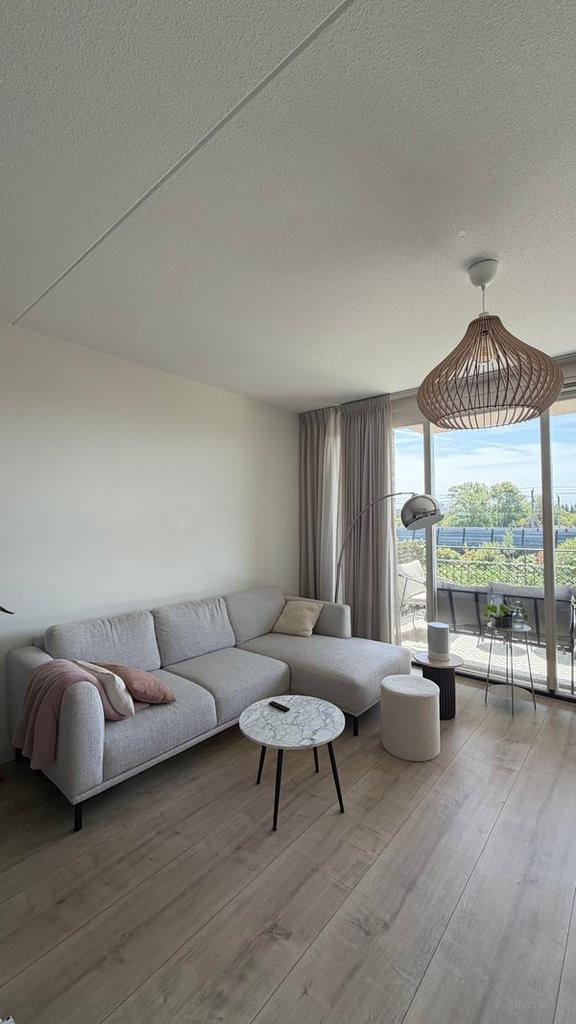 Furnished 3-room apartment with balcony - Image 2