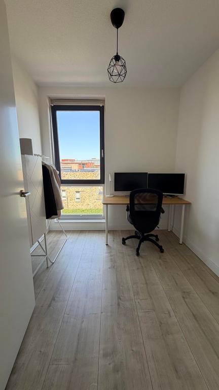 Furnished 3-room apartment with balcony - Image 3