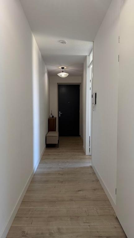 Furnished 3-room apartment with balcony - Image 4