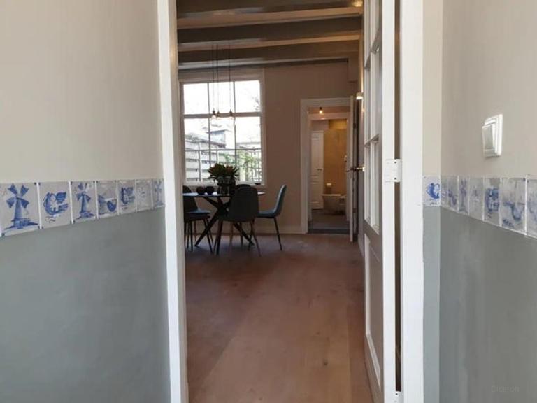 Furnished Canal House with 2 Bathrooms - Image 7