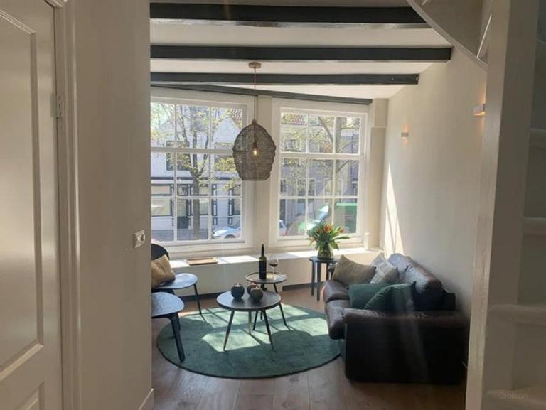 Furnished Canal House with 2 Bathrooms - Image 8