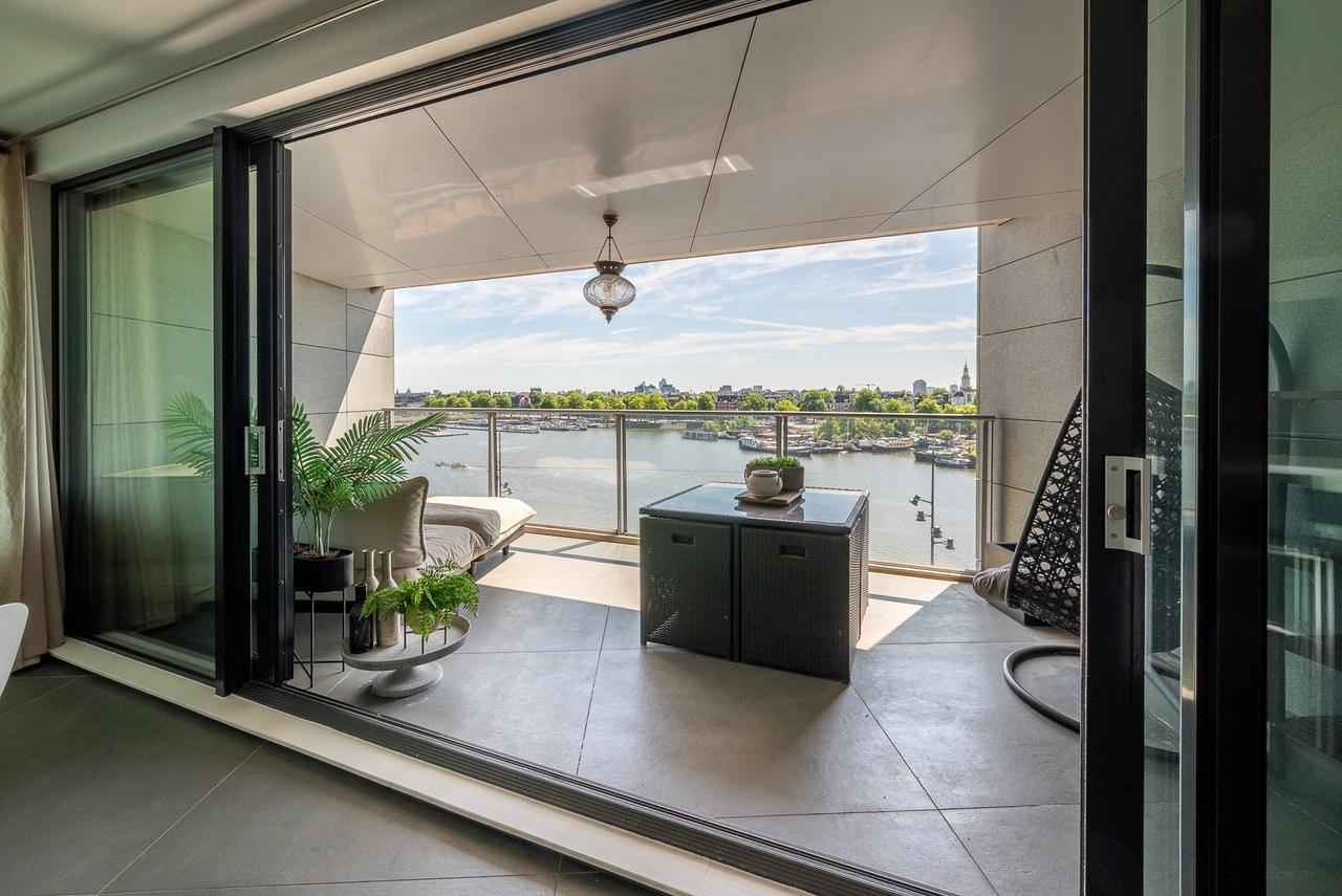Apartment with Terrace and Oosterdok Views - Image 2