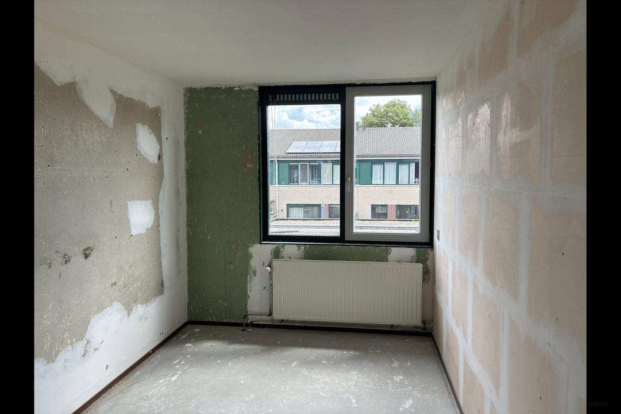 121 m² 3-Bedroom Townhouse in Filmwijk - Image 11
