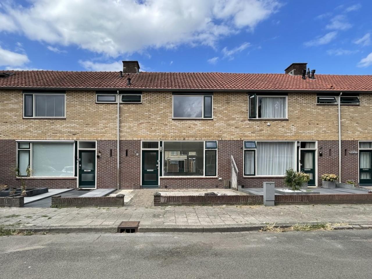 Eengezinswoning met tuin in Harderwijk - Afbeelding 1