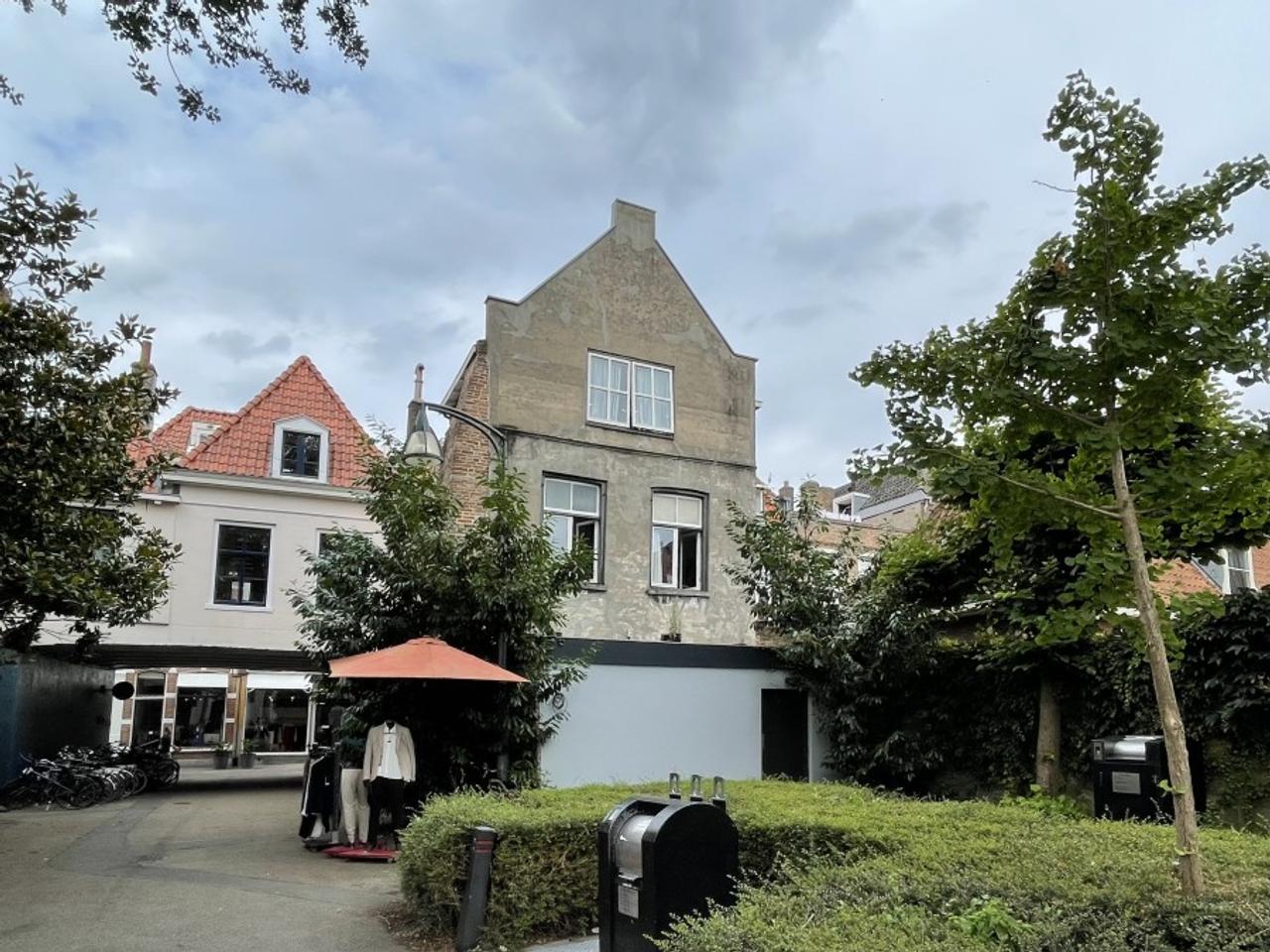 Kamer van 19 m² met eigen keuken in Deventer - Afbeelding 1