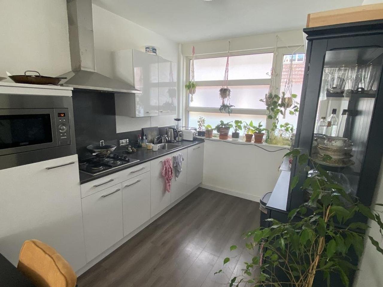Eengezinswoning met tuin bij centrum Helmond - Afbeelding 5