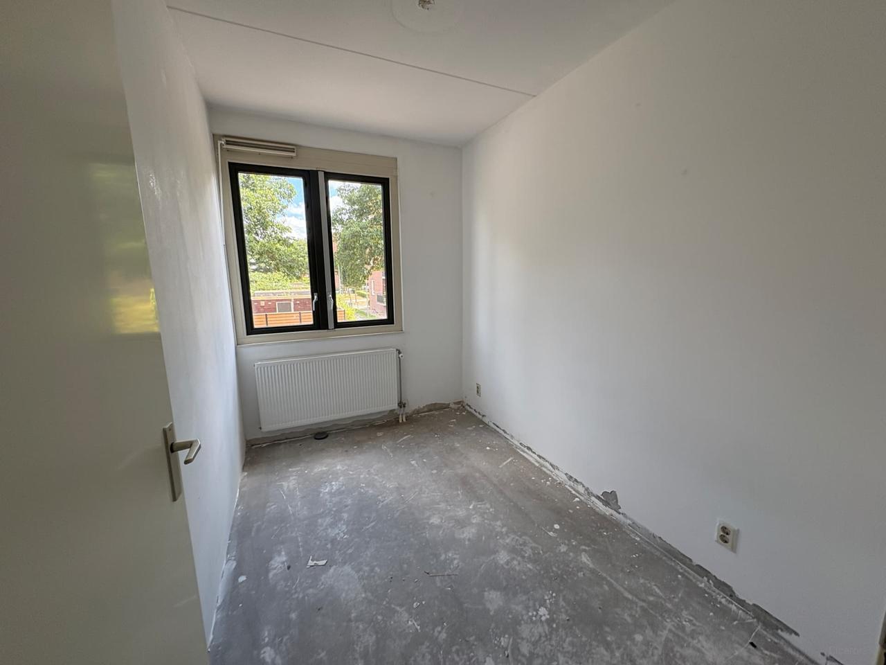 123 m² Family Home with Garden in Pendrecht - Image 7