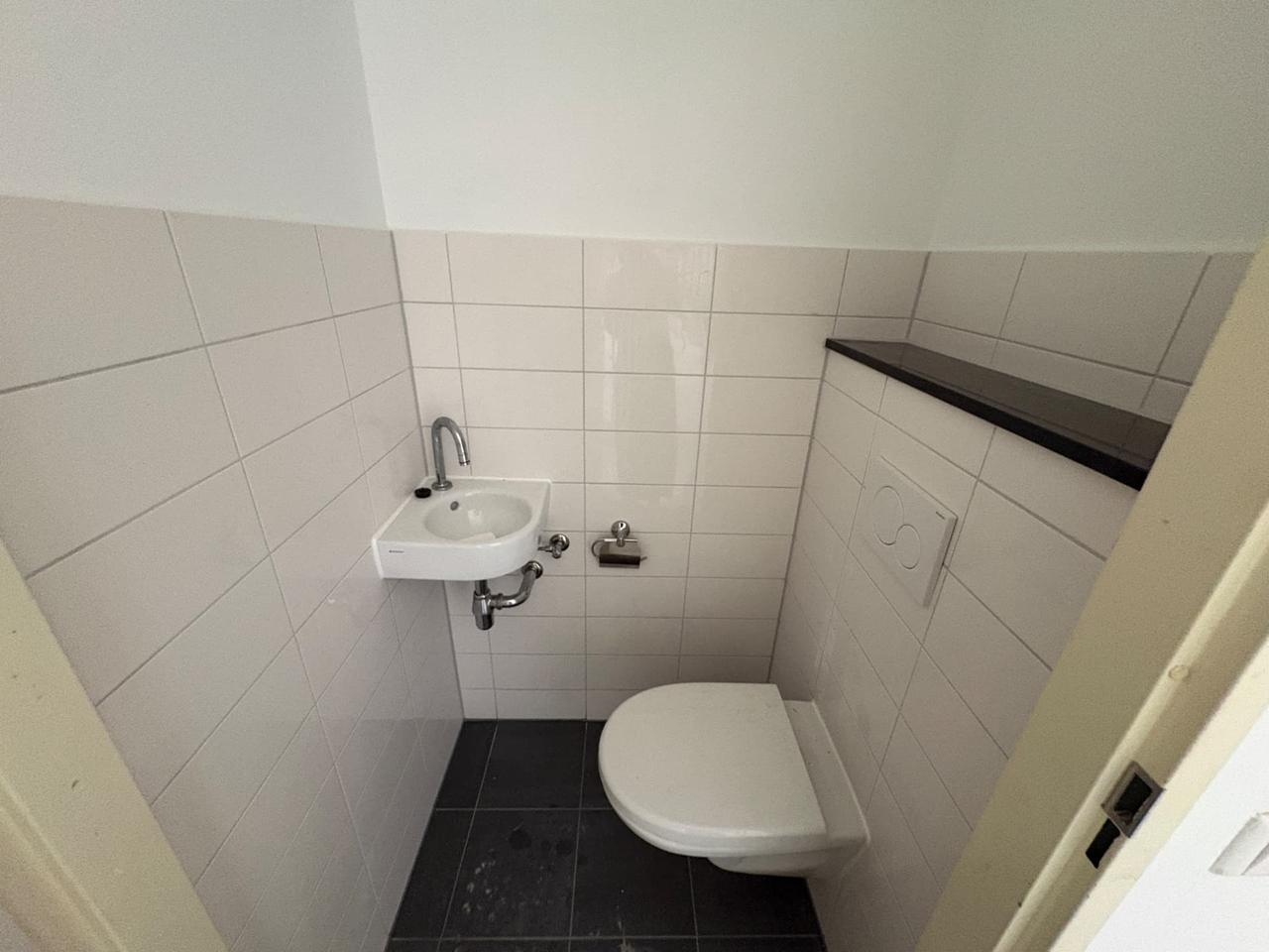 123 m² Family Home with Garden in Pendrecht - Image 10
