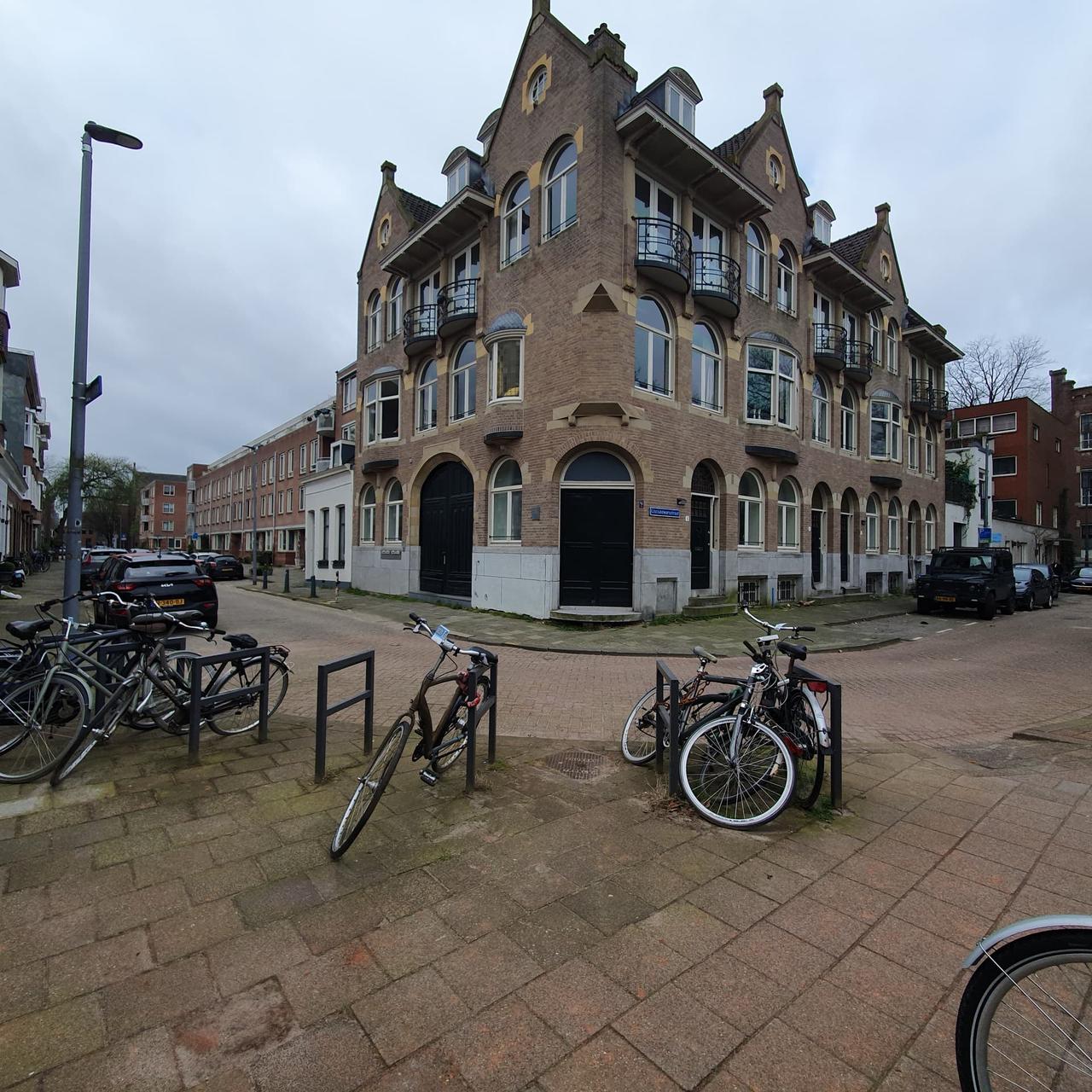 86 m² apartment in Kralingen West - Image 1