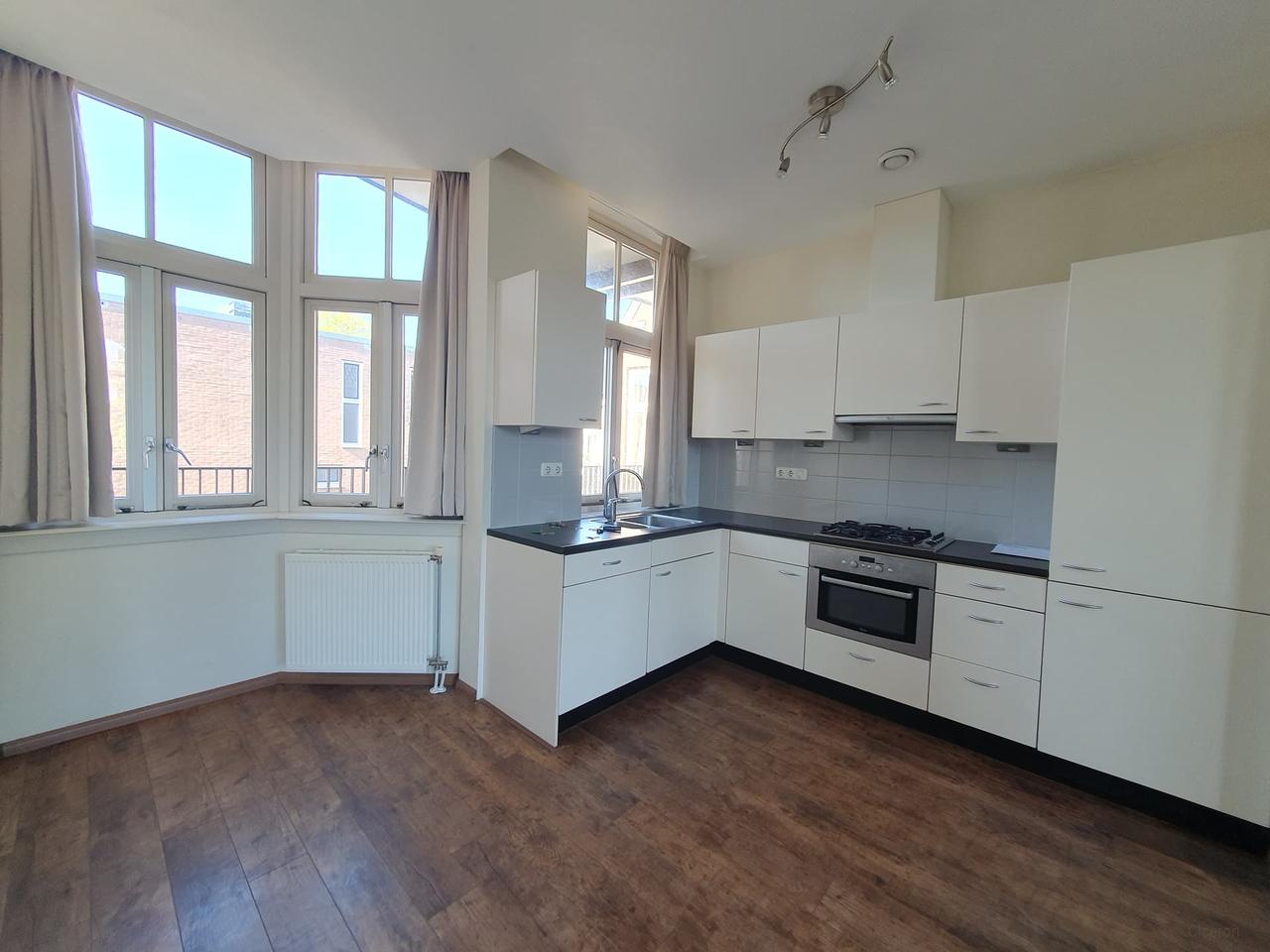 86 m² apartment in Kralingen West - Image 3