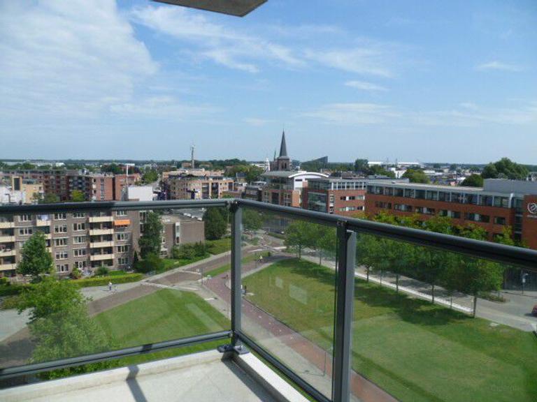 Appartement op de 8e verdieping met balkon - Afbeelding 2