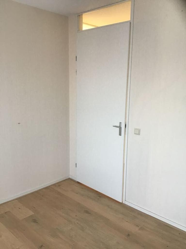 Appartement op de 8e verdieping met balkon - Afbeelding 3