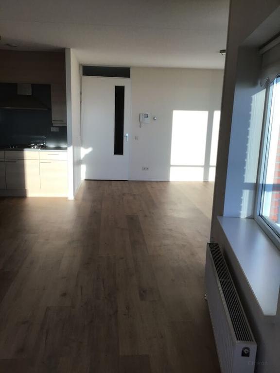 Appartement op de 8e verdieping met balkon - Afbeelding 4