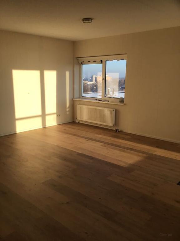 Appartement op de 8e verdieping met balkon - Afbeelding 8