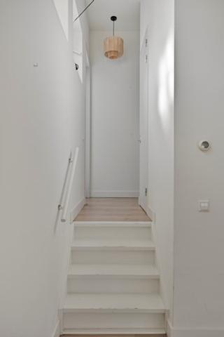 Licht 2-kamerappartement met grote binnentuin - Afbeelding 2