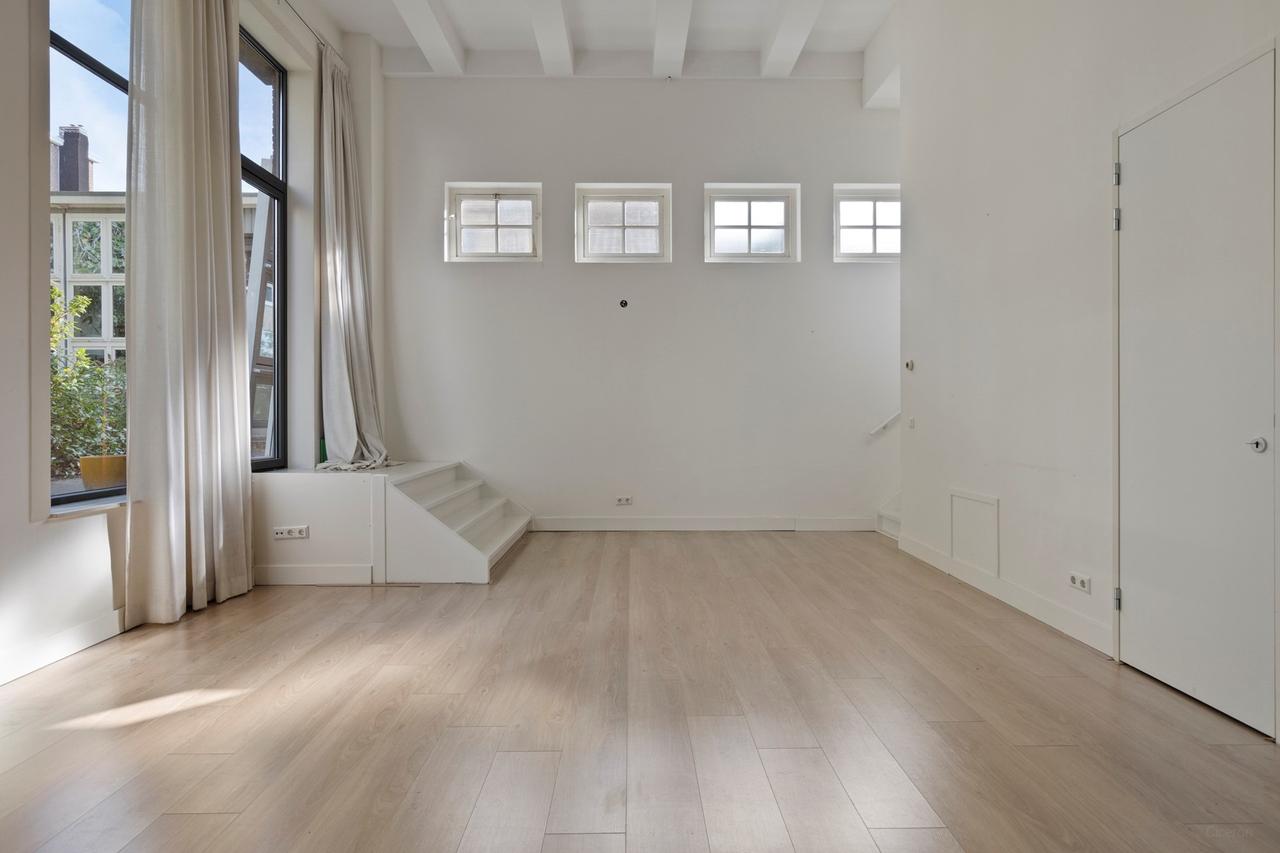 Licht 2-kamerappartement met grote binnentuin - Afbeelding 3
