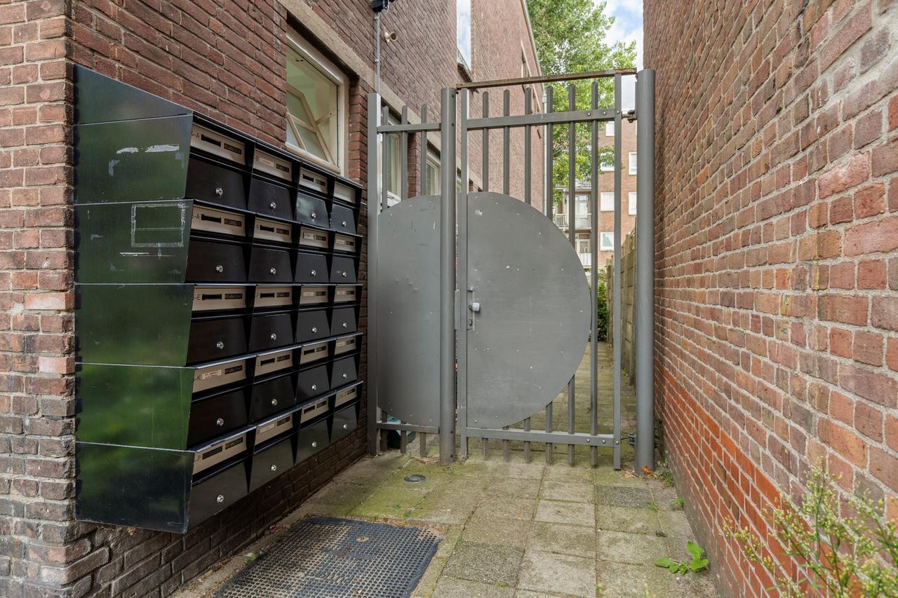 Licht 2-kamerappartement met grote binnentuin - Afbeelding 6