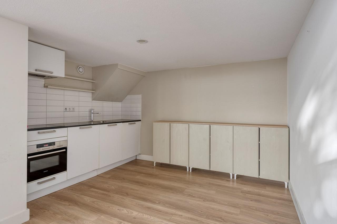 Licht 2-kamerappartement met grote binnentuin - Afbeelding 11