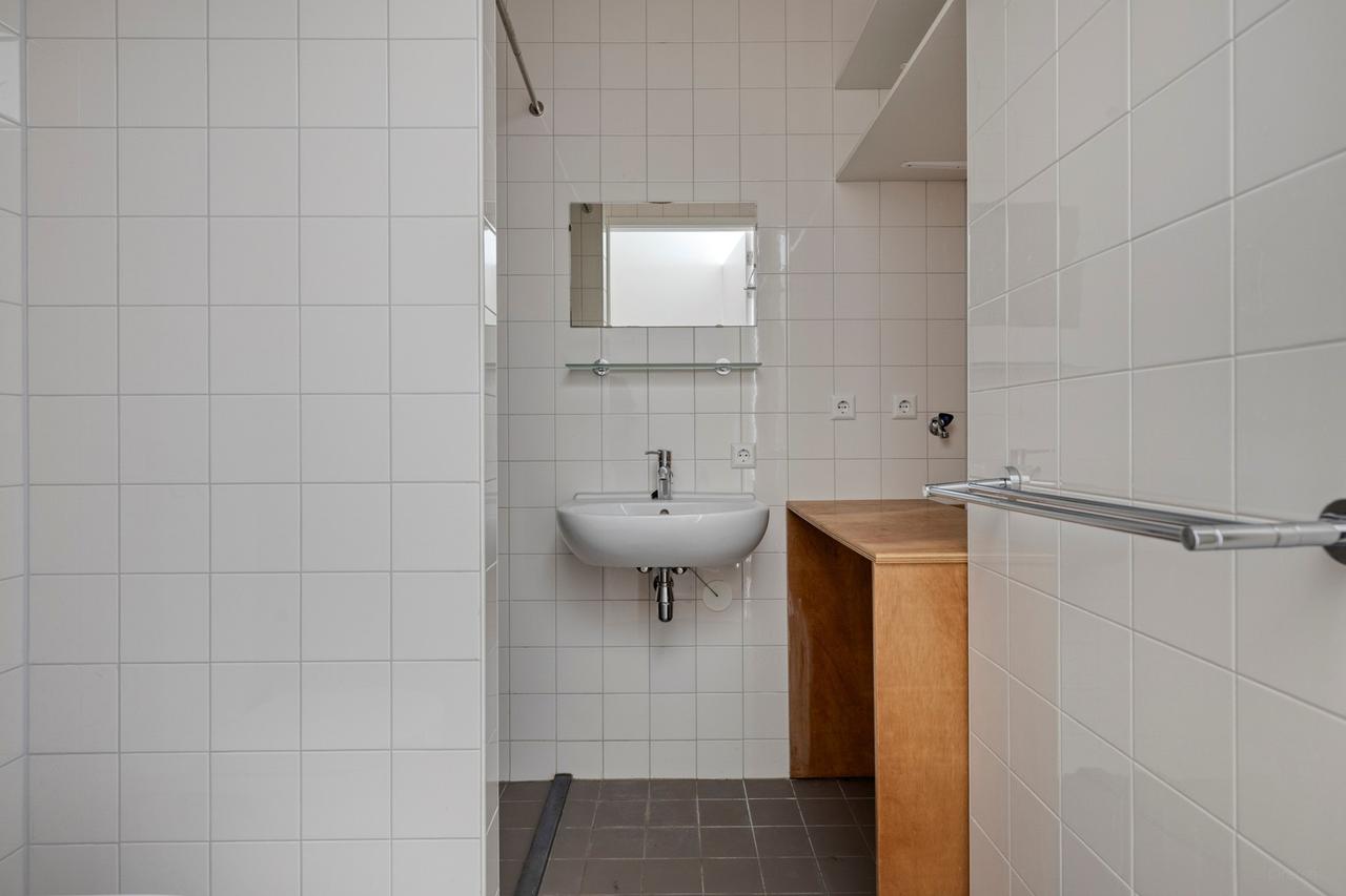 Licht 2-kamerappartement met grote binnentuin - Afbeelding 14