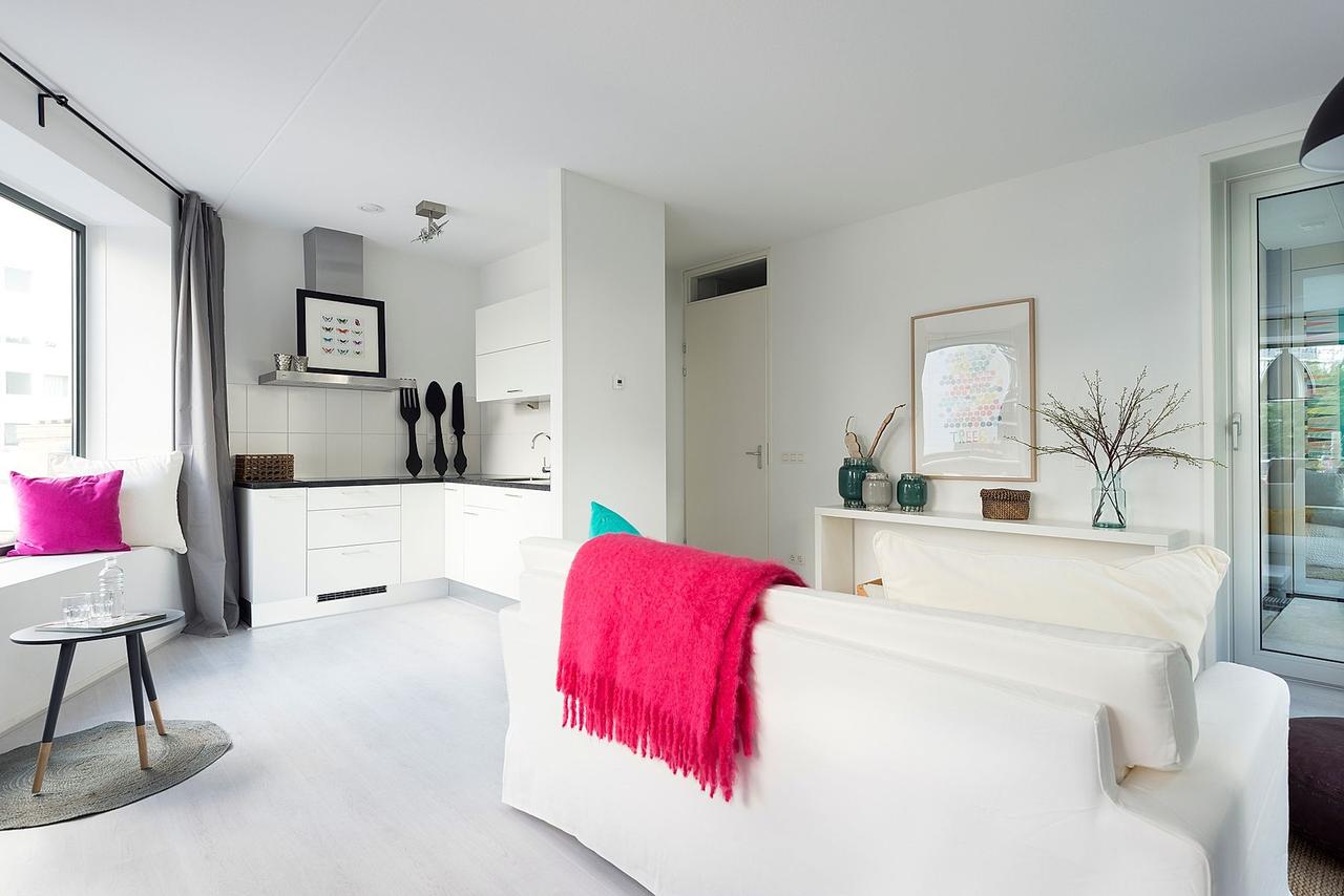 2-bedroom apartment with loggia in Amstelkwartier - Image 4