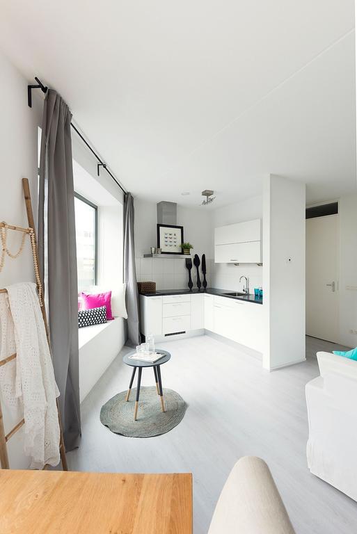 2-bedroom apartment with loggia in Amstelkwartier - Image 5