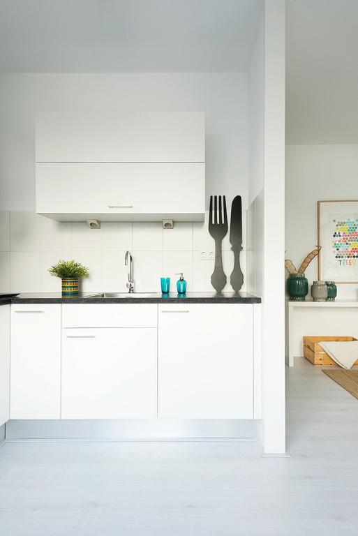 2-bedroom apartment with loggia in Amstelkwartier - Image 6