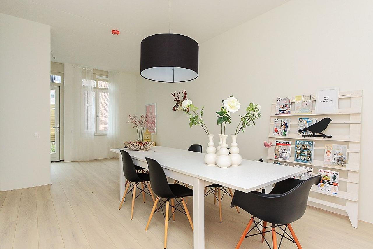 163 m² gezinswoning met tuin in Brandevoort - Afbeelding 2