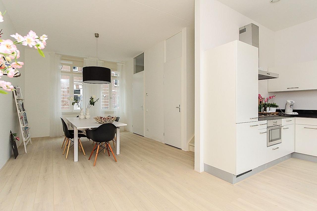 163 m² gezinswoning met tuin in Brandevoort - Afbeelding 3