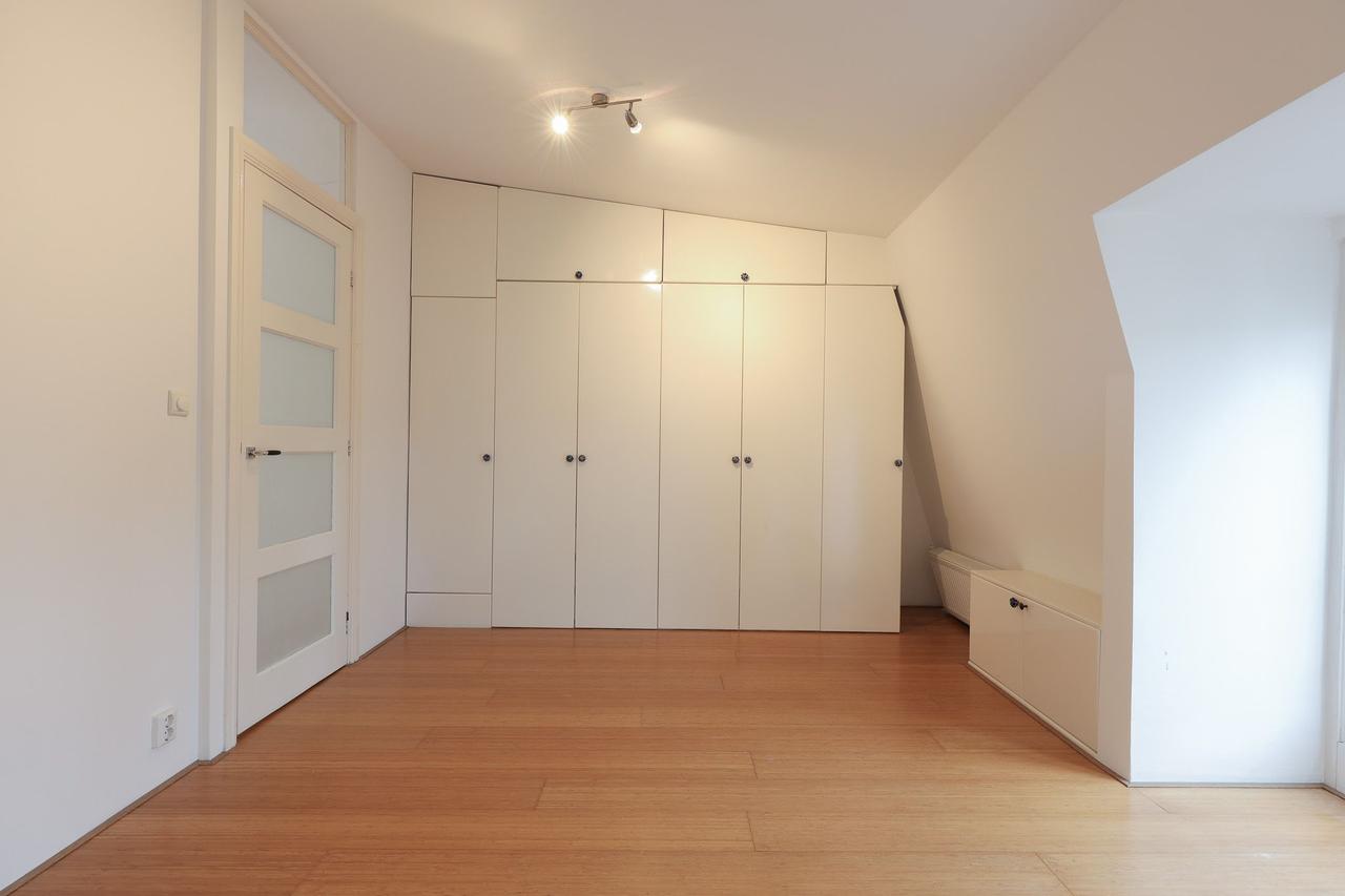 Apartment in Frederik Hendrikbuurt - Image 17