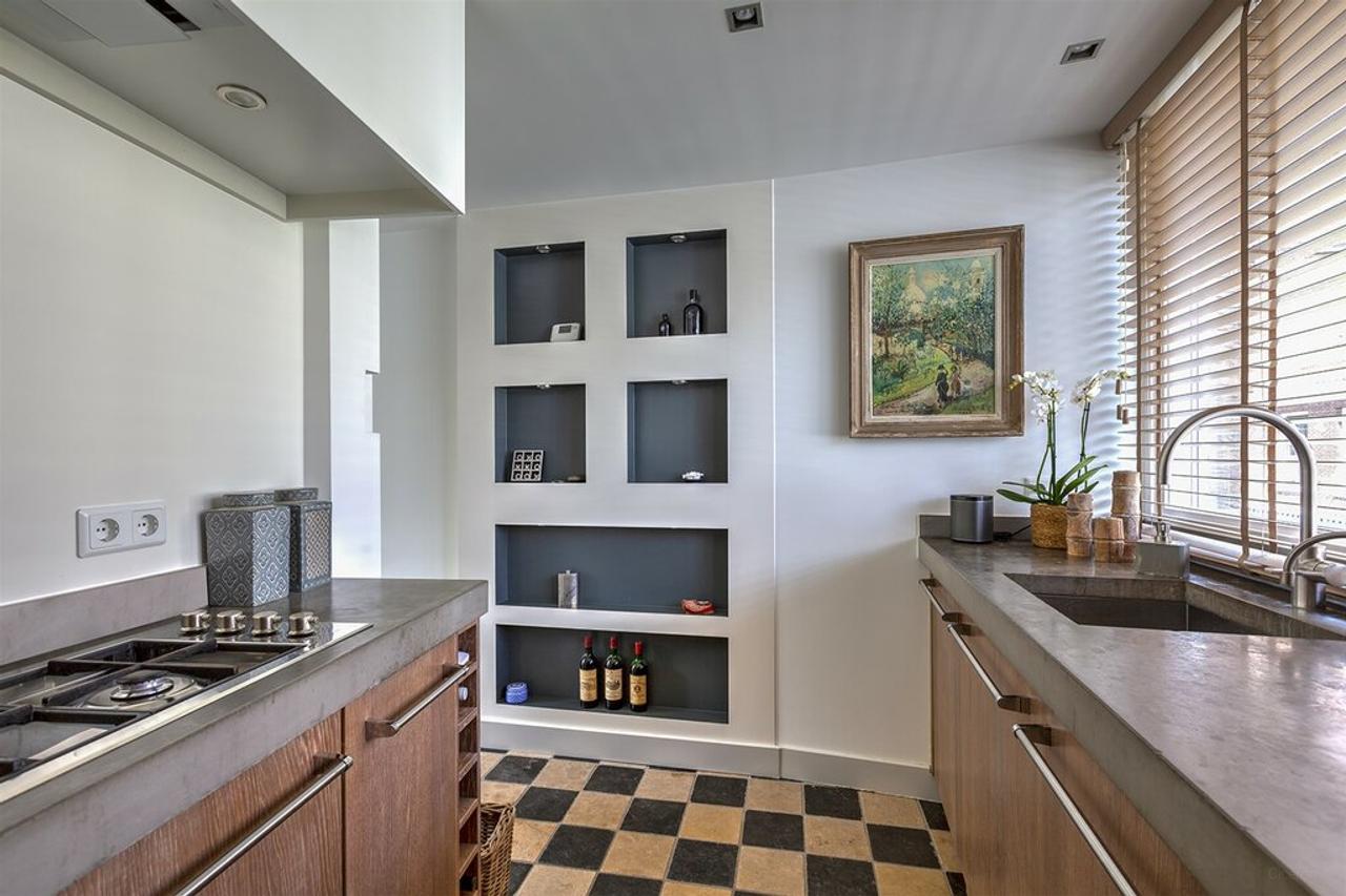 4-Bedroom Upper House with Large Roof Terrace - Image 11