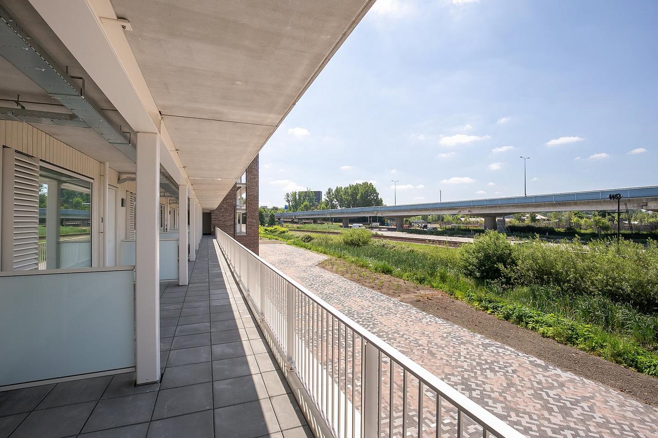 Gasloos 2-kamerappartement met zonbalkon - Afbeelding 18
