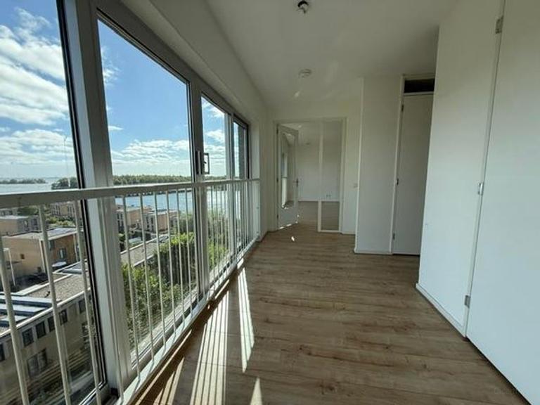 185 m² apartment with terrace and 3 bedrooms in IJburg - Image 4