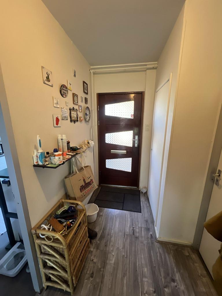 Four bedrooms and a garden in Hoogland - Image 2