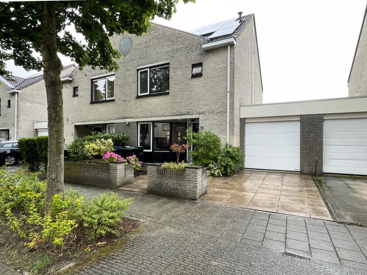 Furnished Family Home Near Parkwijk Station - Image 1