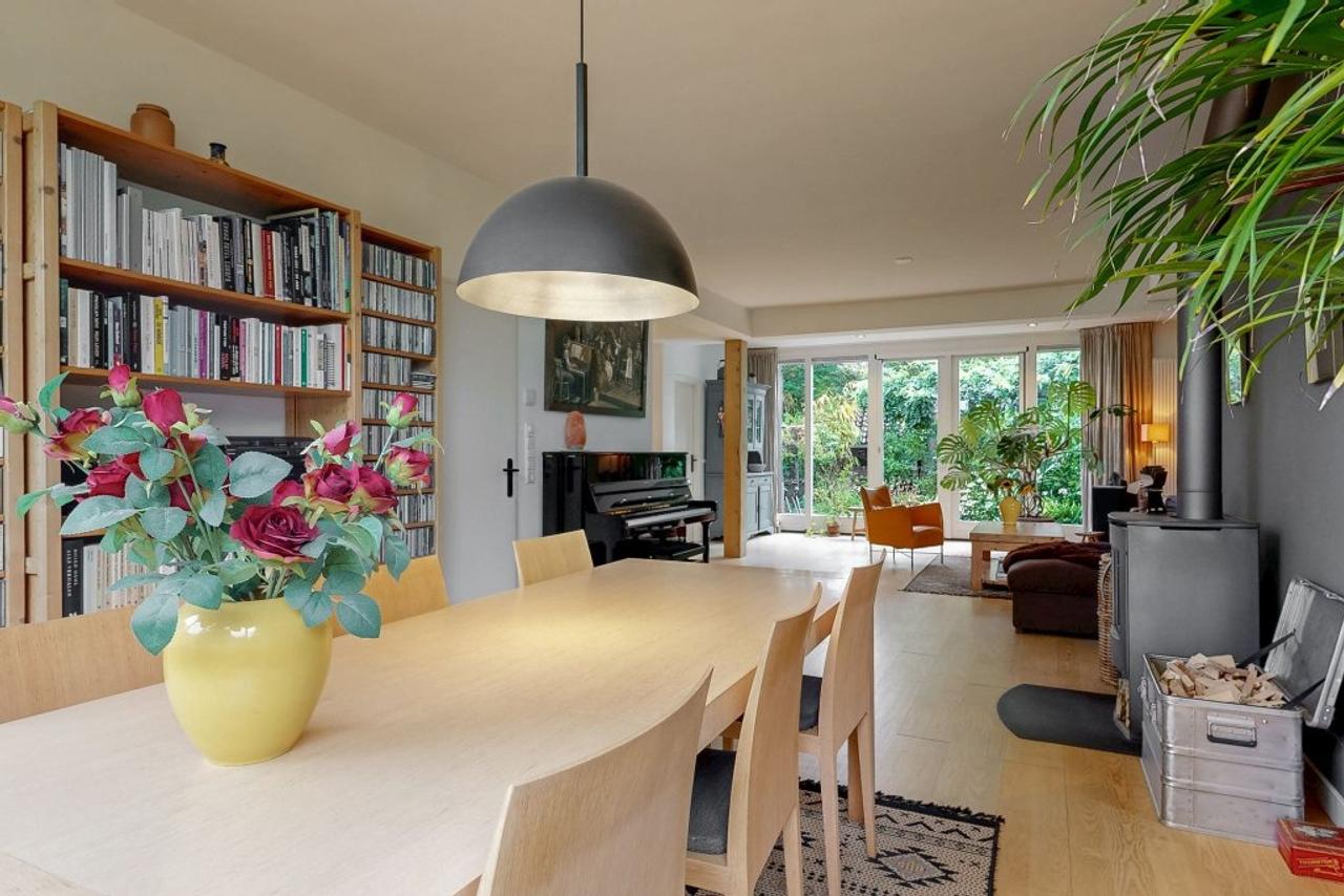 Gemeubileerde hoekwoning met tuin in Bergen - Afbeelding 4