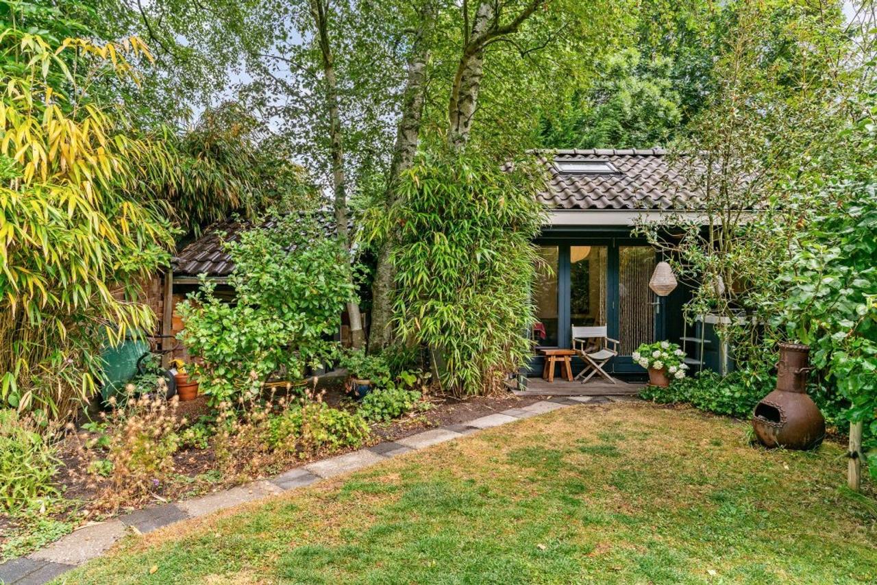 Gemeubileerde hoekwoning met tuin in Bergen - Afbeelding 18