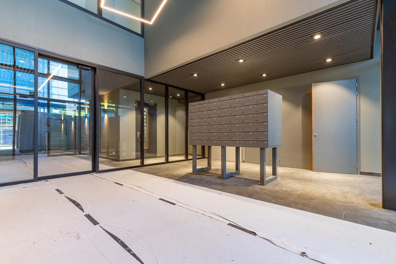 2-slaapkamer appartement met balkon in Hyde Park - Afbeelding 4