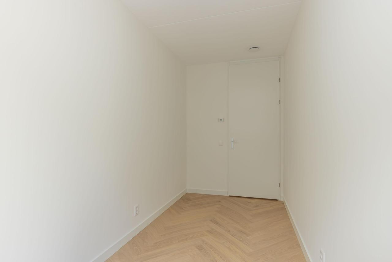 2-slaapkamer appartement met balkon in Hyde Park - Afbeelding 14