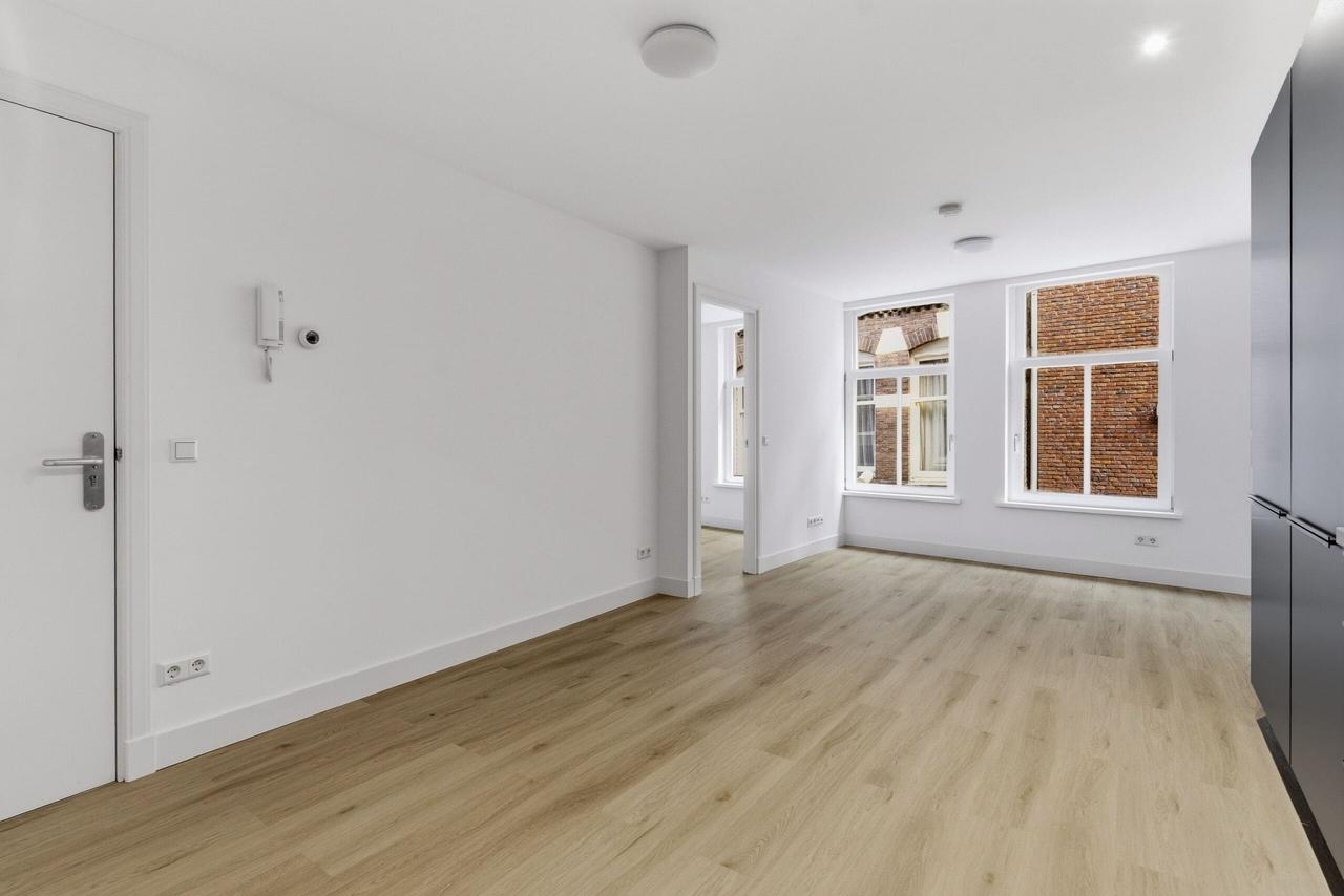 Apartment in the heart of Burgwallen-Nieuwe Zijde - Image 7