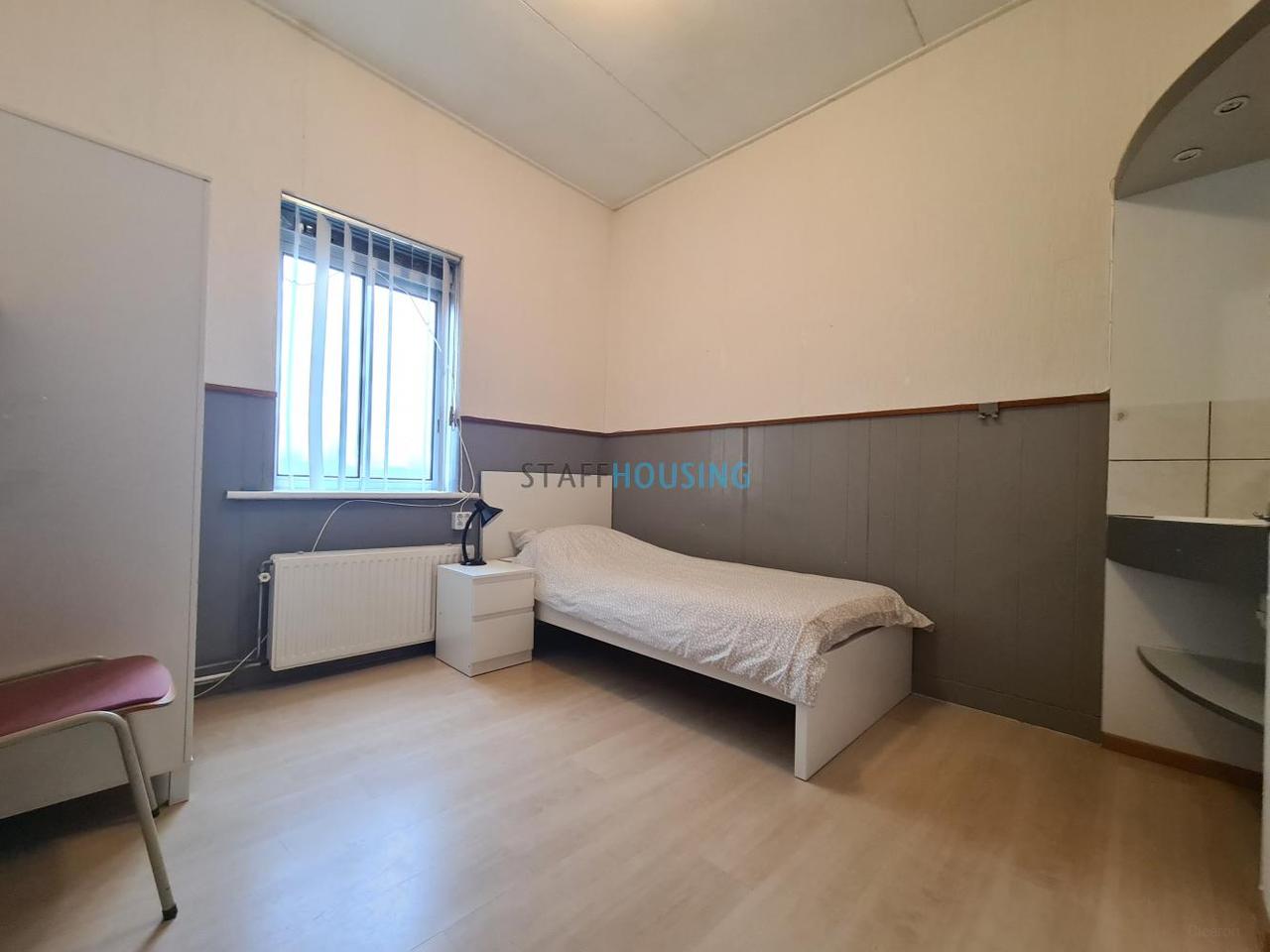 Gemeubileerd 4-kamerappartement met balkon - Afbeelding 14