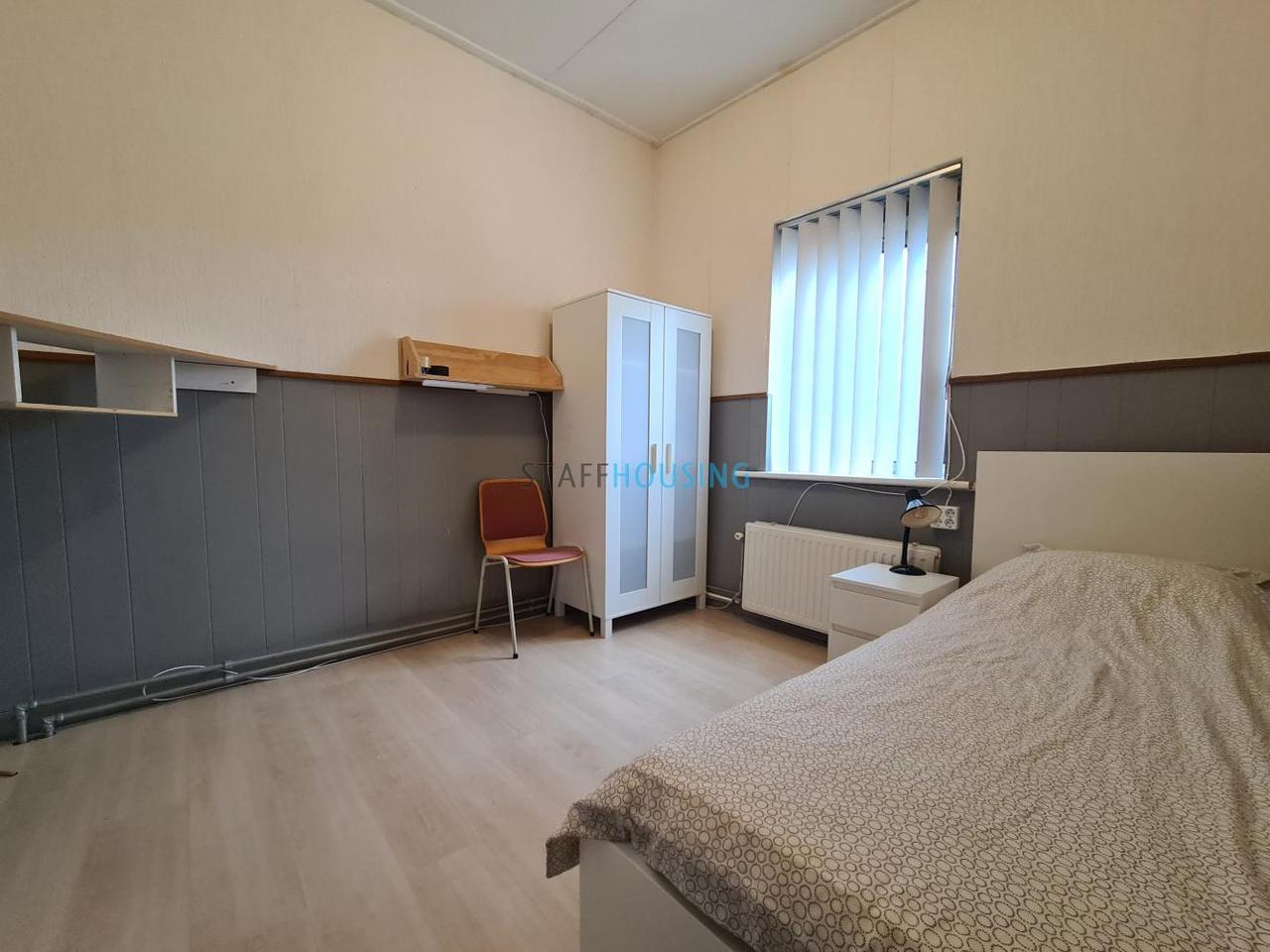 Gemeubileerd 4-kamerappartement met balkon - Afbeelding 15