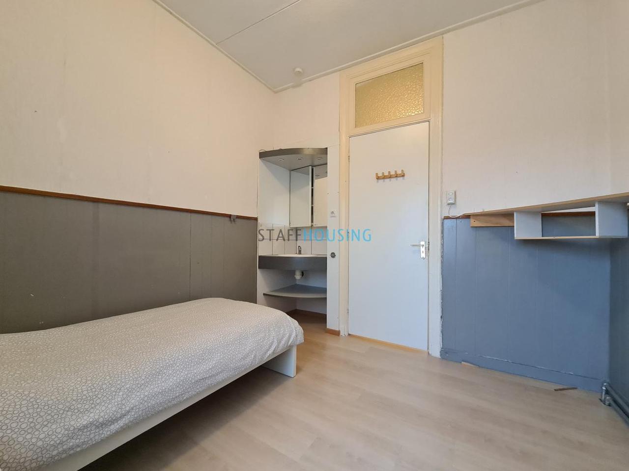 Gemeubileerd 4-kamerappartement met balkon - Afbeelding 16