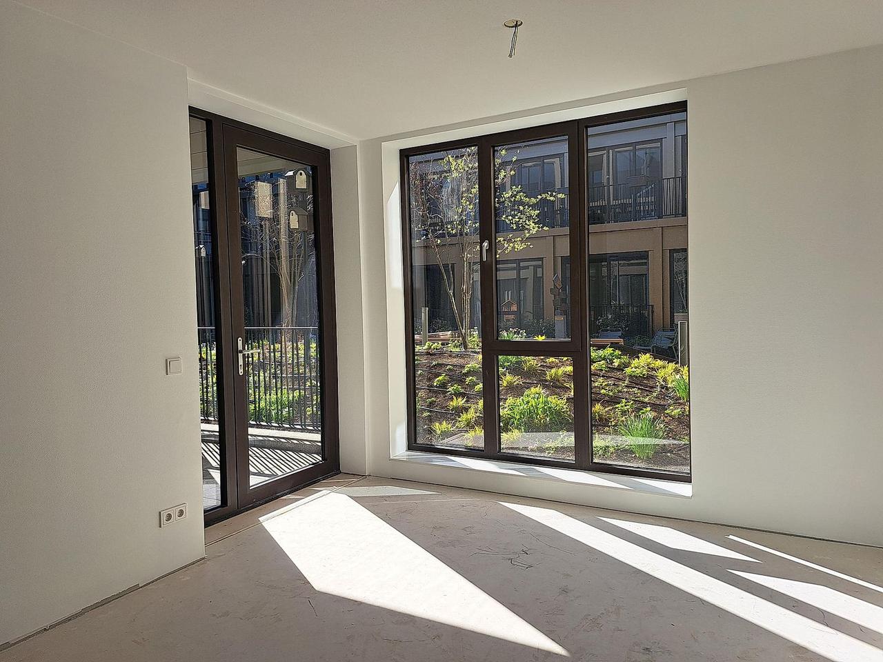 Studio with balcony overlooking courtyard in Maastricht - Image 4