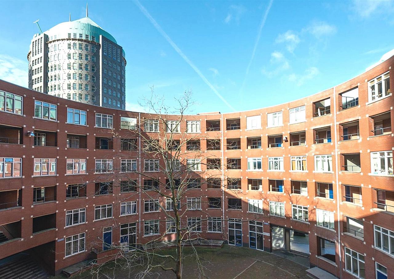 Lichte maisonnette van 99 m² met balkon - Afbeelding 1