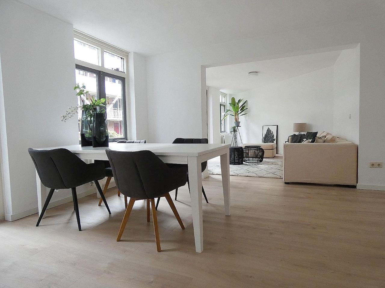 Lichte maisonnette van 99 m² met balkon - Afbeelding 4