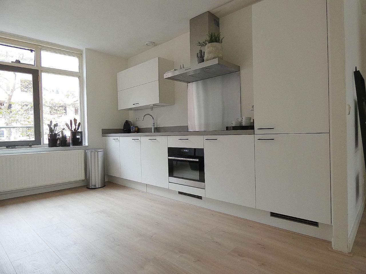 Lichte maisonnette van 99 m² met balkon - Afbeelding 5