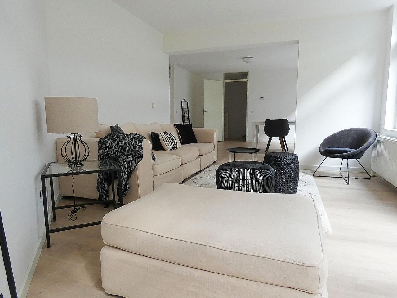 Lichte maisonnette van 99 m² met balkon - Afbeelding 8