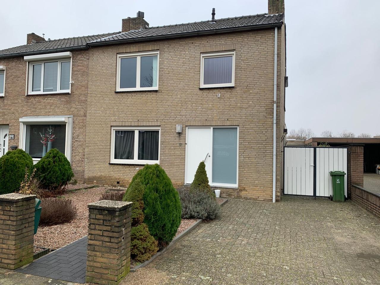 Kamer van 18 m² met grote tuin in Limmel - Afbeelding 1
