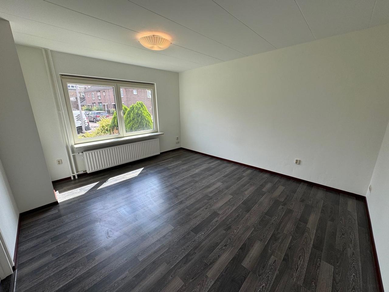 Kamer van 18 m² met grote tuin in Limmel - Afbeelding 2
