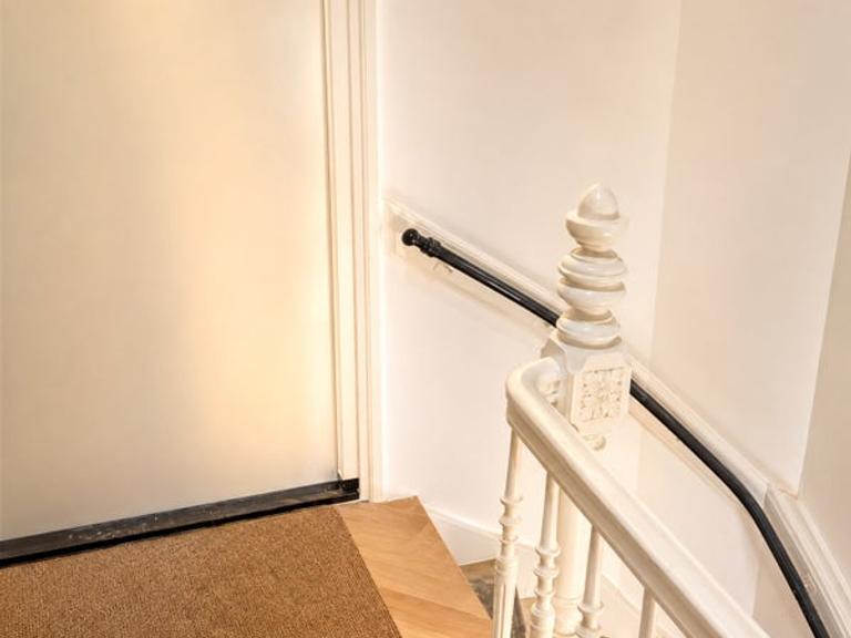 1-bedroom apartment with balcony in Oude Westen - Image 4
